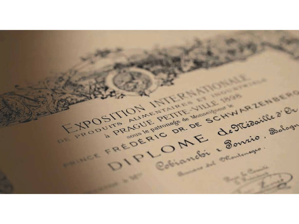 Amaro Montenegro 02 immagine